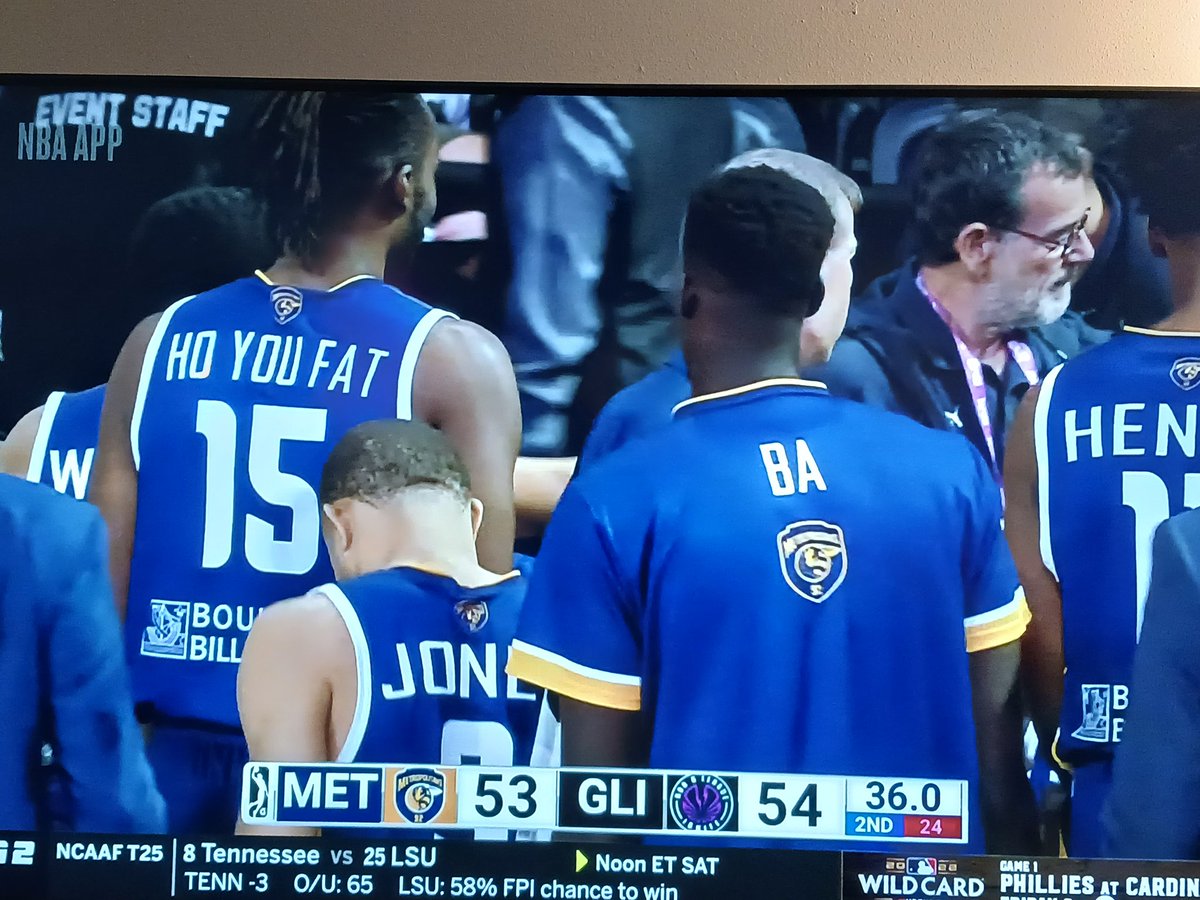 Collabor8ion's tweet image. Man look at these jerseys,  @Ronnie2K #nba2k23 wouldn't let us dare rock something like this, although I wouldn't want too 👀💀😮