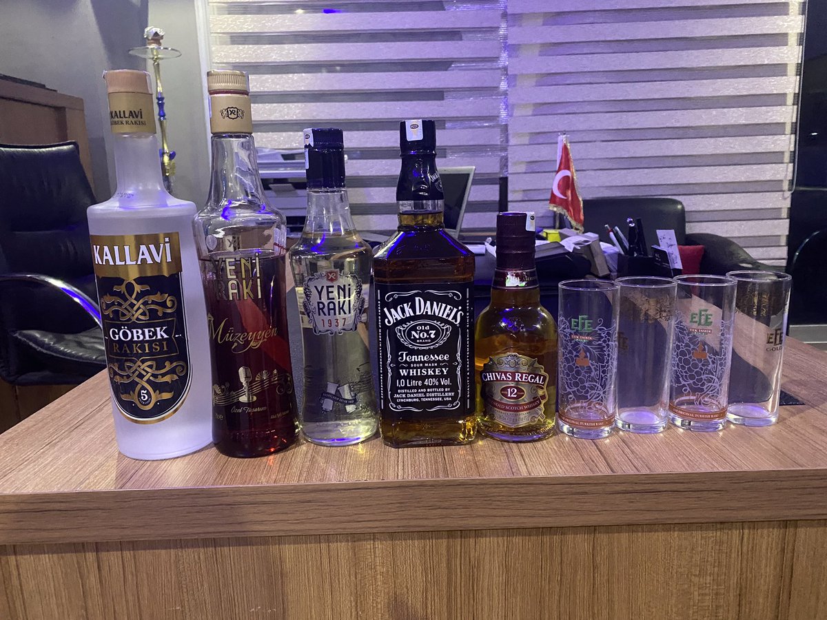 Çorluda tek, evli çiftler, dul bayanlar, yalnız yaşayanlar, trans, gizlilik içerisinde görüşme yapabiliriz yiyip içeceğiniz her şey bir telefon uzağımda 😉 bir dm atın yeter
#Corlu #çorlu #çorlubayan #çorluevli #evligizli  #trans #Corlugay #corlupasif #bayan #travesti #çorluçift