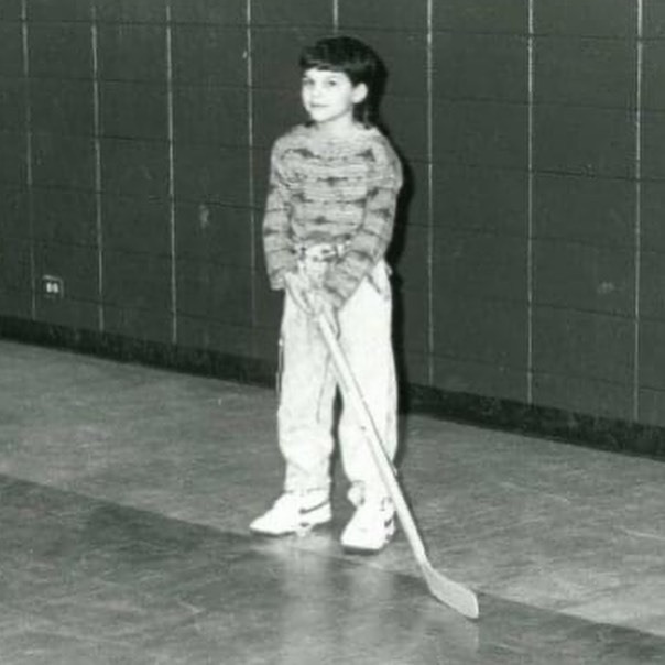 hwilliam004's tweet photo. Wishing the first best friend I ever had the happiest of birthdays! From chasing each other up and down the hallways of FES to braving our first Homecoming together. We’ll have to get together next year to celebrate turning 40. 😂🫣 https://t.co/eWcVEHB47r