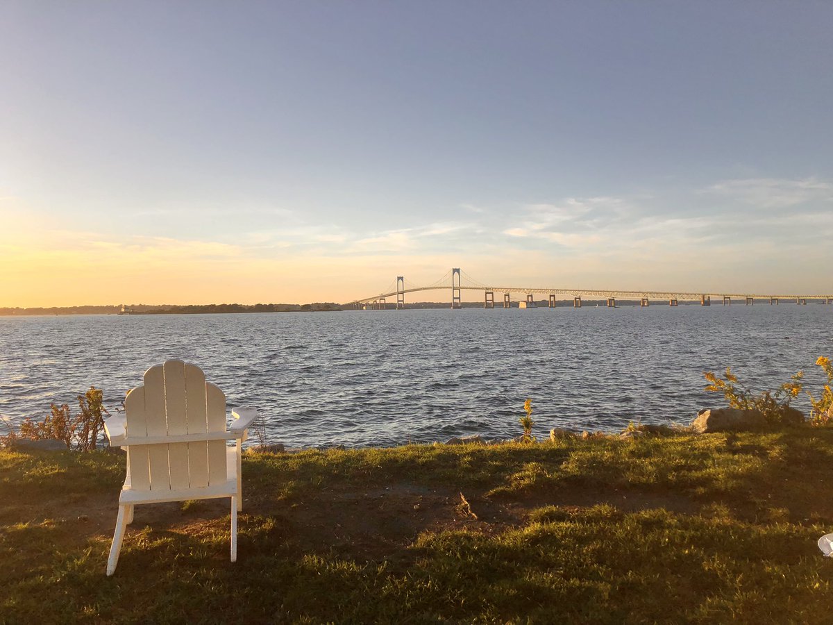 Emjay1028's tweet photo. Finally enjoying some nice weather in #Newport at the #NEHRA2022 conference. *Nothing* feels better than sunshine after so. many. gray. days. β€οΈ #MJWeather #TeamSunshine #TeamDaylight #RI #Sunset #FridayEve https://t.co/vQ430883uX