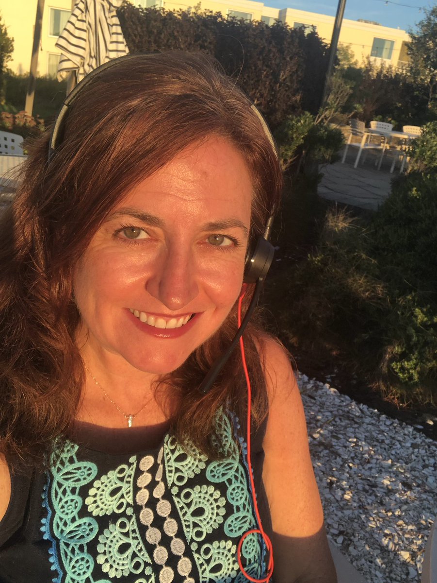 Emjay1028's tweet photo. Finally enjoying some nice weather in #Newport at the #NEHRA2022 conference. *Nothing* feels better than sunshine after so. many. gray. days. β€οΈ #MJWeather #TeamSunshine #TeamDaylight #RI #Sunset #FridayEve https://t.co/vQ430883uX