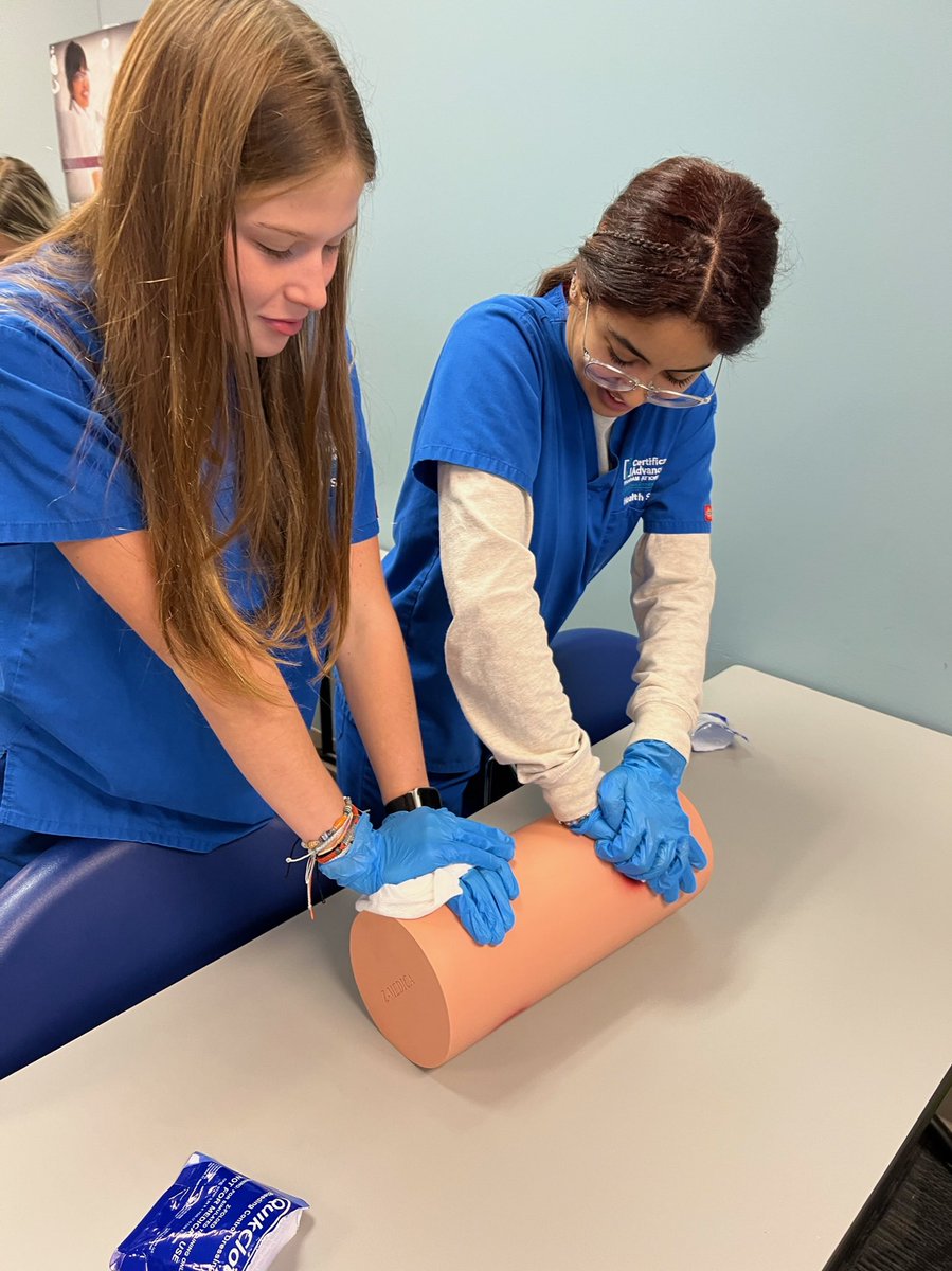 CBAdvancement's tweet image. Students have completed their Stop The Bleed certification as part of their Certification Advancement Program at IWCCC this week. One down and two more to go! So proud! #morewaystosucceed #showup #levelu @VickieMurillo