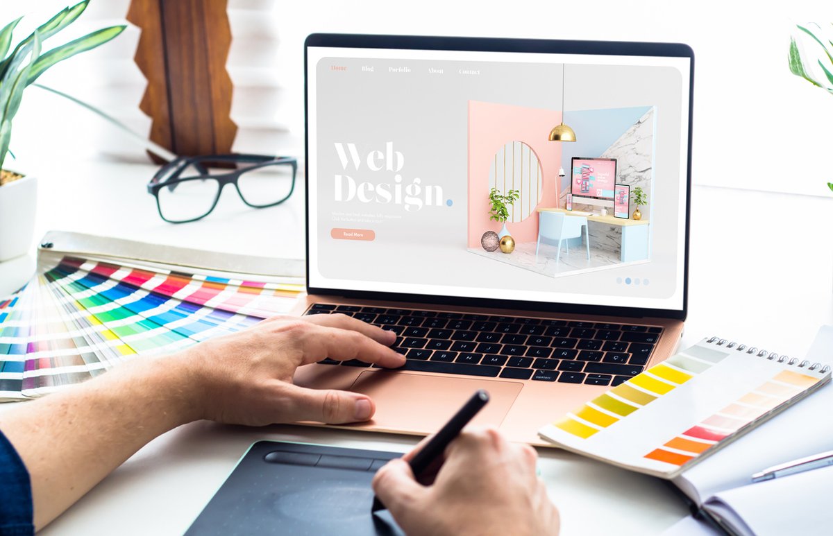 Some website design tips to improve user experience.

focus on the main audience
plan for multiple paths through the site
place menus in logical places
allow your website to start a conversation
be strategic with related content

#Web #Design #UX
