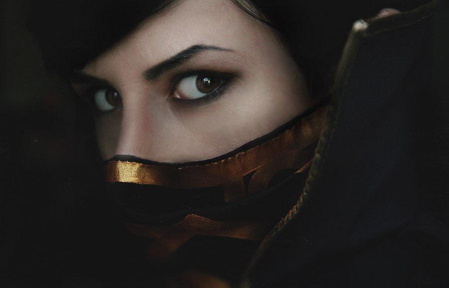 slowpenguin_cos's tweet photo. Happy anniversary to one of my favourite universes ever, @dishonored! 

Miss you so much.
#emilykaldwin #weeper #dishonored @ArkaneStudios @Harvey1966 https://t.co/A9LCqMwff1