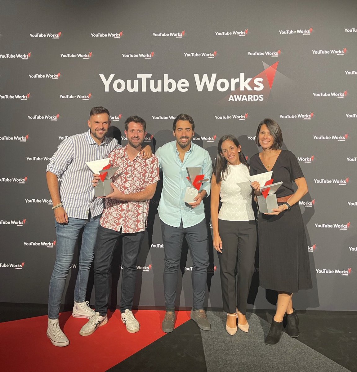 WavemakerSpain's tweet photo. “Eurotubers” de @WavemakerGlobal para @burgerking_es , premio en los #YoutubeAwards en la Categoría Media Orchestration. Enhorabuena Paco Recuero y todo el equipo de Burger King por la confianza y a todo el equipo de la agencia y de @mediasetcom por el trabajo! https://t.co/0fjhlVlFTd