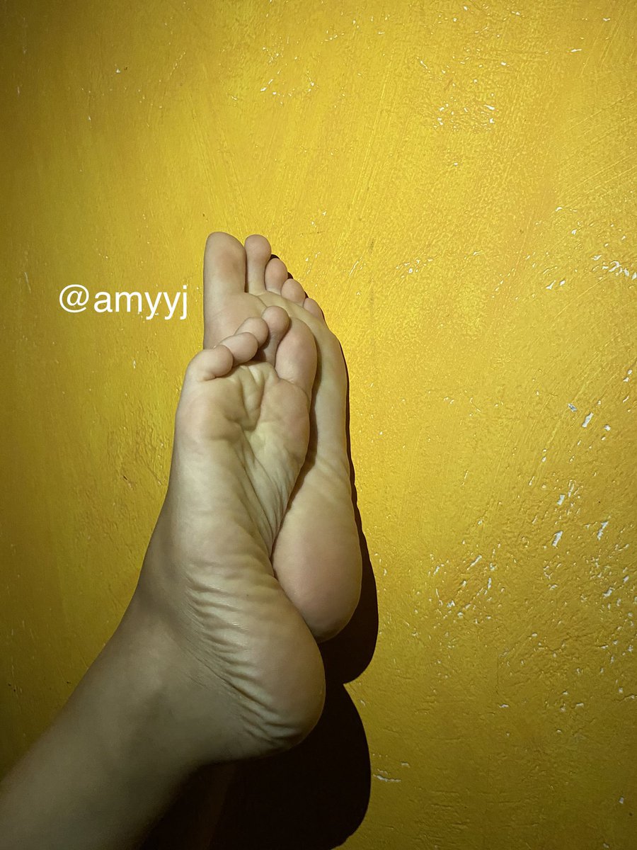 AmyyJ__'s tweet photo. NEW LOWER PRICE !!!! Can’t miss it !!!😘😘 https://t.co/Q6sQhvzFek
Follow for good quality feet content 
DMs are always open !!😊❤️ https://t.co/tG8kyg4STE