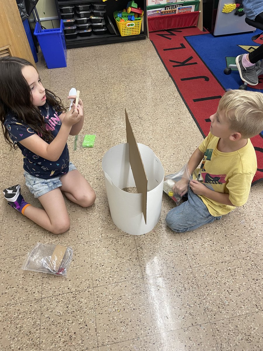 SCESlearners's tweet image. We are answering the Science Focus Question of “What sounds are easy to identify?”  First Graders were using Sound Chambers to answer that question!!!
#PrideandExcellence #sceslearners #fossscience