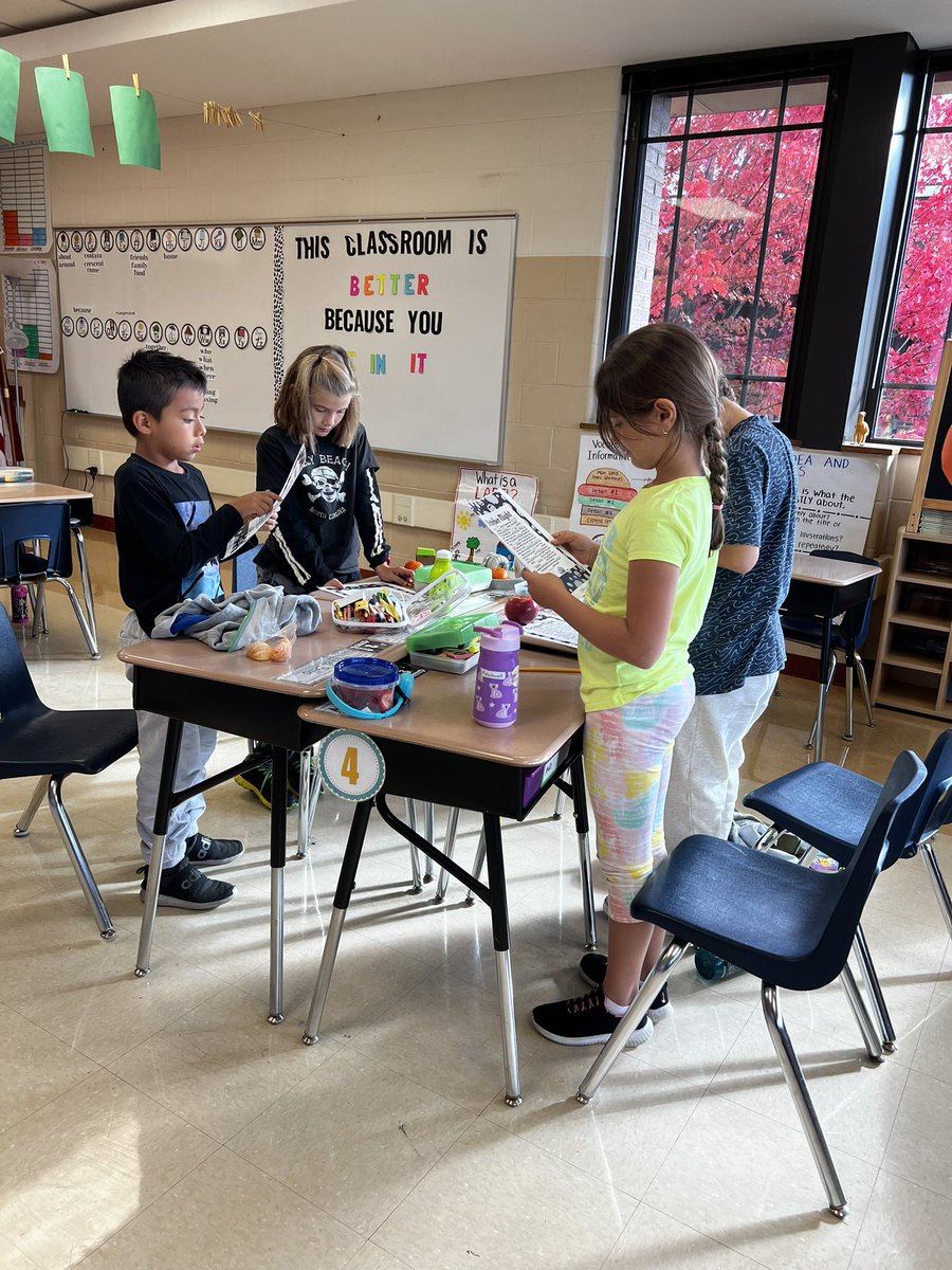 MsKoepke3's tweet photo. We used adjectives to create a story about a spooky (or silly) October night 👻🎃 #112Leads #SomosOT https://t.co/j1II3sby5A