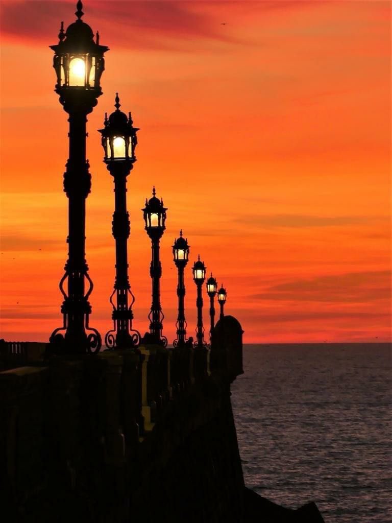 Cadiz_CF's tweet photo. 😍 ¡La Ciudad más Mágica del planeta! https://t.co/efqjDdHmUM