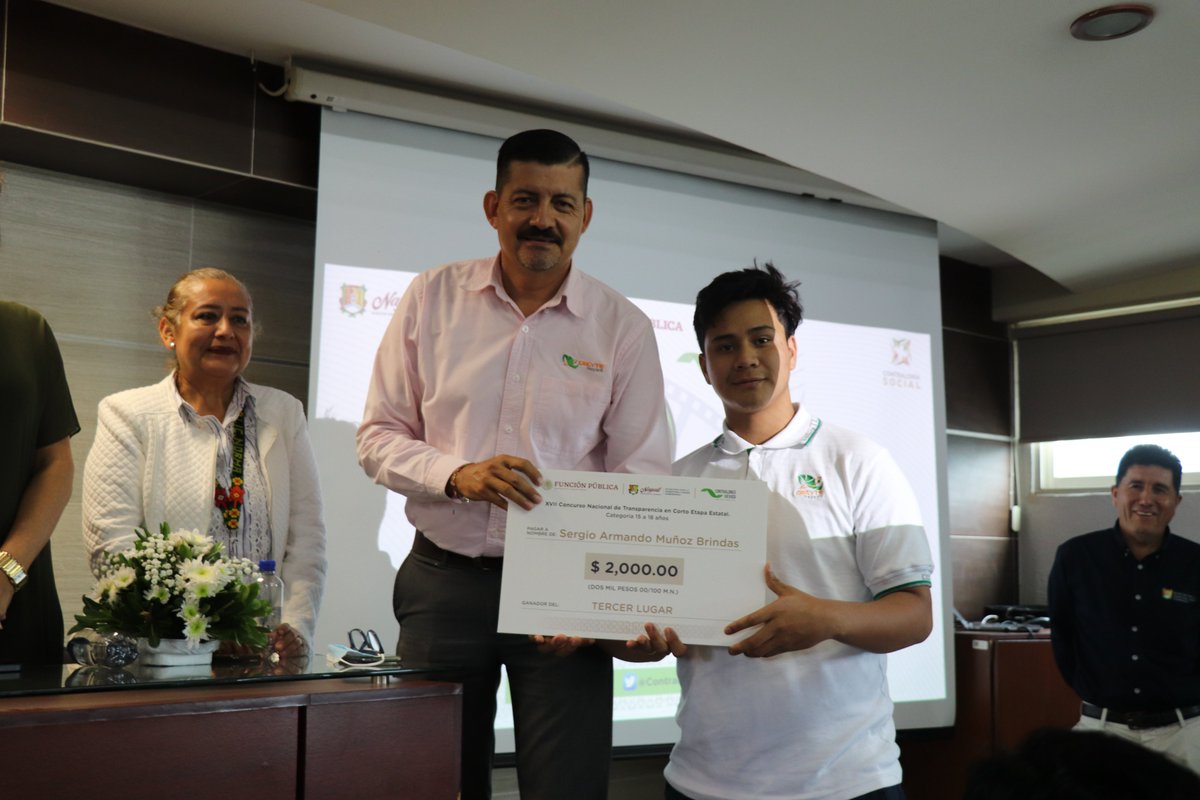 CECyTE Nayarit, presente en el acto de premiación del Concurso Nacional de Transparencia en Corto 2022, con el tema “Vigilancia Ciudadana en los servicios que ofrecen las Dependencias”, estudiantes del plantel Tuxpan obtuvieron el 3° lugar en una categoría.