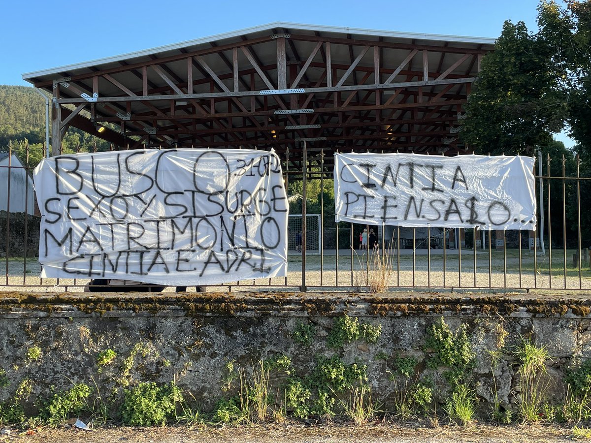 RTXivan's tweet photo. Tédelos ahí hoxe no plató 😉😉#LRComboDominicano https://t.co/OoUSxOyidl