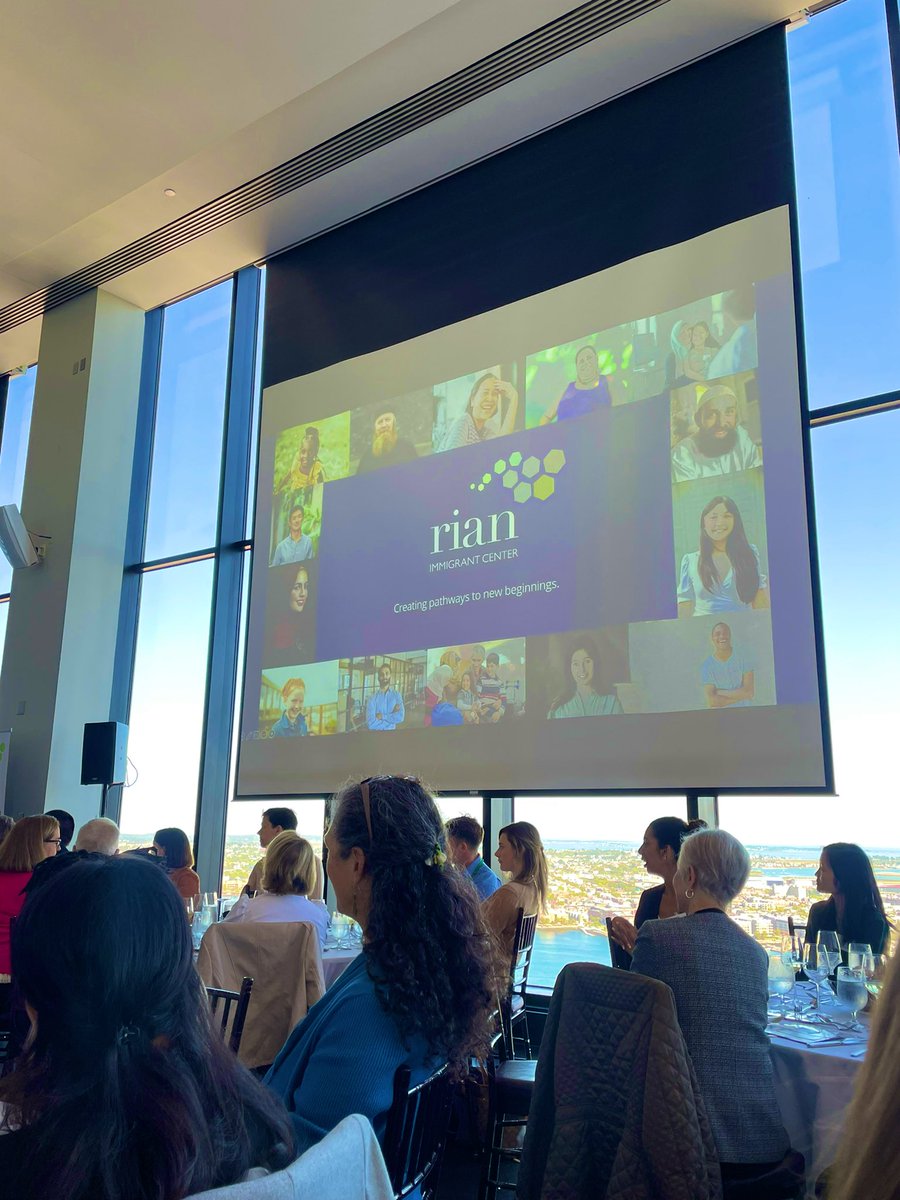 ClodaghBoyle's tweet photo. Congratulations to @ronniemillar and all at @rian_center on a tremendous #SolasAwards lunch w/ inspiring words from all honorees incl. @StateStreet’s Ron O’Hanley 👏👏

#ImmigrationMatters ☘️#welcome https://t.co/SHY1aIn9NE