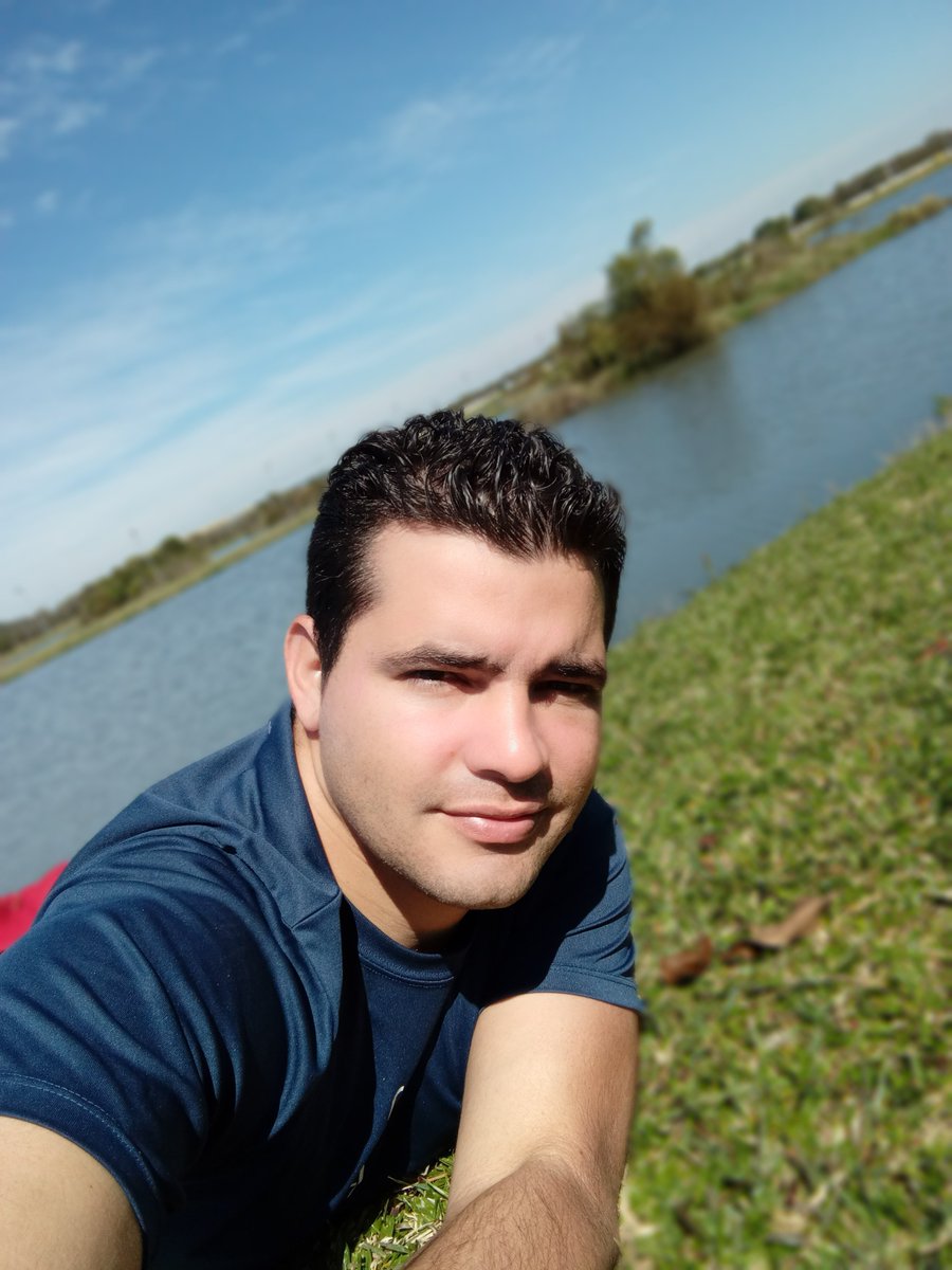 YasmaniTM's tweet photo. Parque de las aguas en #Pinhais #Brasil https://t.co/8w2IrZmf5q