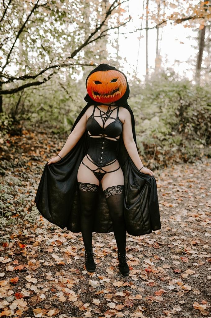 Yes that a real pumpkin? Why yes. Yes it is 😏 #pumpkins #pumpkinhead #spookyseason #fall https://t.co/b1oiNrHN46