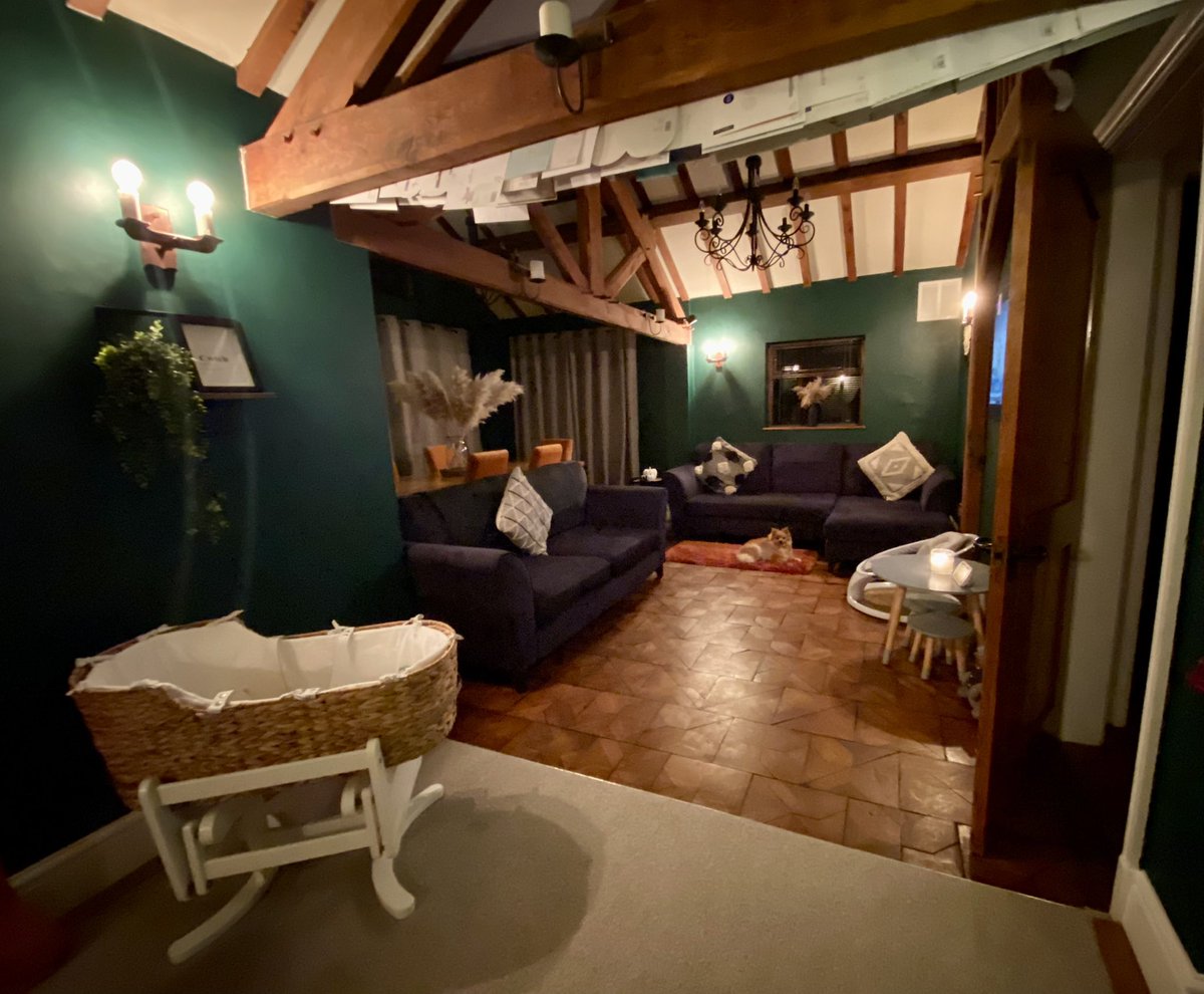 Laura Bruce tweet media