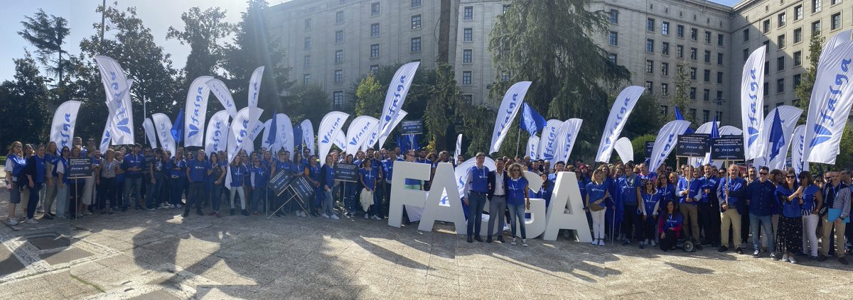 azul_corbata's tweet photo. Aqui a una panda de vagos "manifestandose" #FASGA
P
A
T
E
T
I
C
O
S
Todos delegados de #fasga y #SPV de Madrid, con un @Venegas_FASGA que nunca ha dado un palo al agua, ahora reesulta que defiende a los trabajadores.
Por cierto ni su fruta madre a secundado la protesta! https://t.co/1TEmJiWyqQ