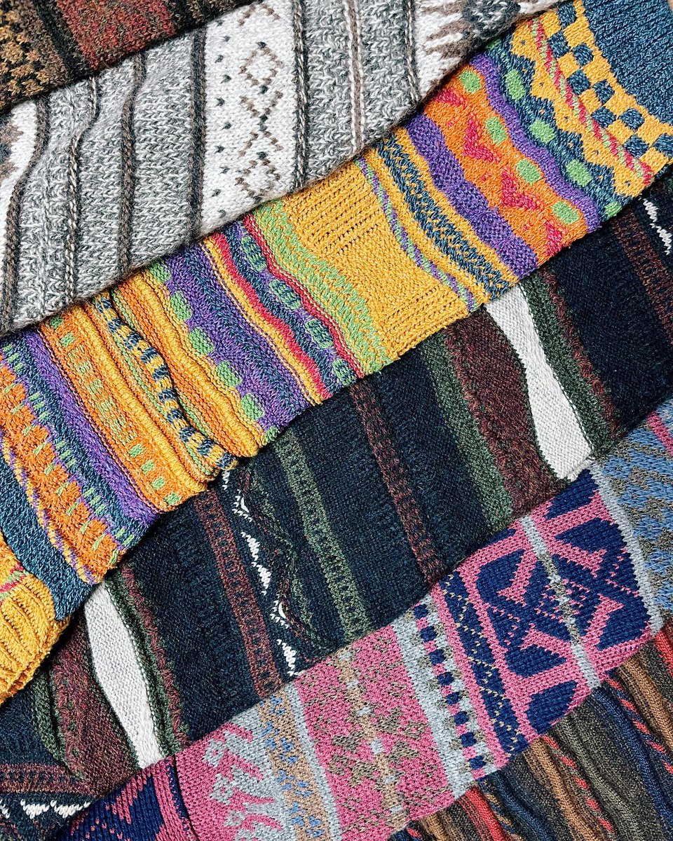 slushvintage's tweet photo. More vintage jumpers just added 🍂🌻
https://t.co/pFlQOvr5Cu 

#slush #slushvintage 
#vintage #vintageclothing #vintagejumper #vintageclothes #sweaterweather #vintagefashion #vintagestyle #jumpers #knitwear #vintageknitwear #vintagesweater #vintagesweatshirt #autumnfashion https://t.co/NjK7tg5kEH