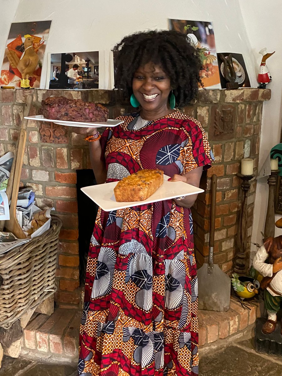 PattiSloley's tweet image. The table's turned!! What an amazing and emotional day! She taught me in Ghana when l was 15/16 and comes on my Taste of Africa course at the Novelli Academy today. Nothing but gratitude 🙏

#cookerycourse #cookingculture #africanfood #BHMUK #heritage