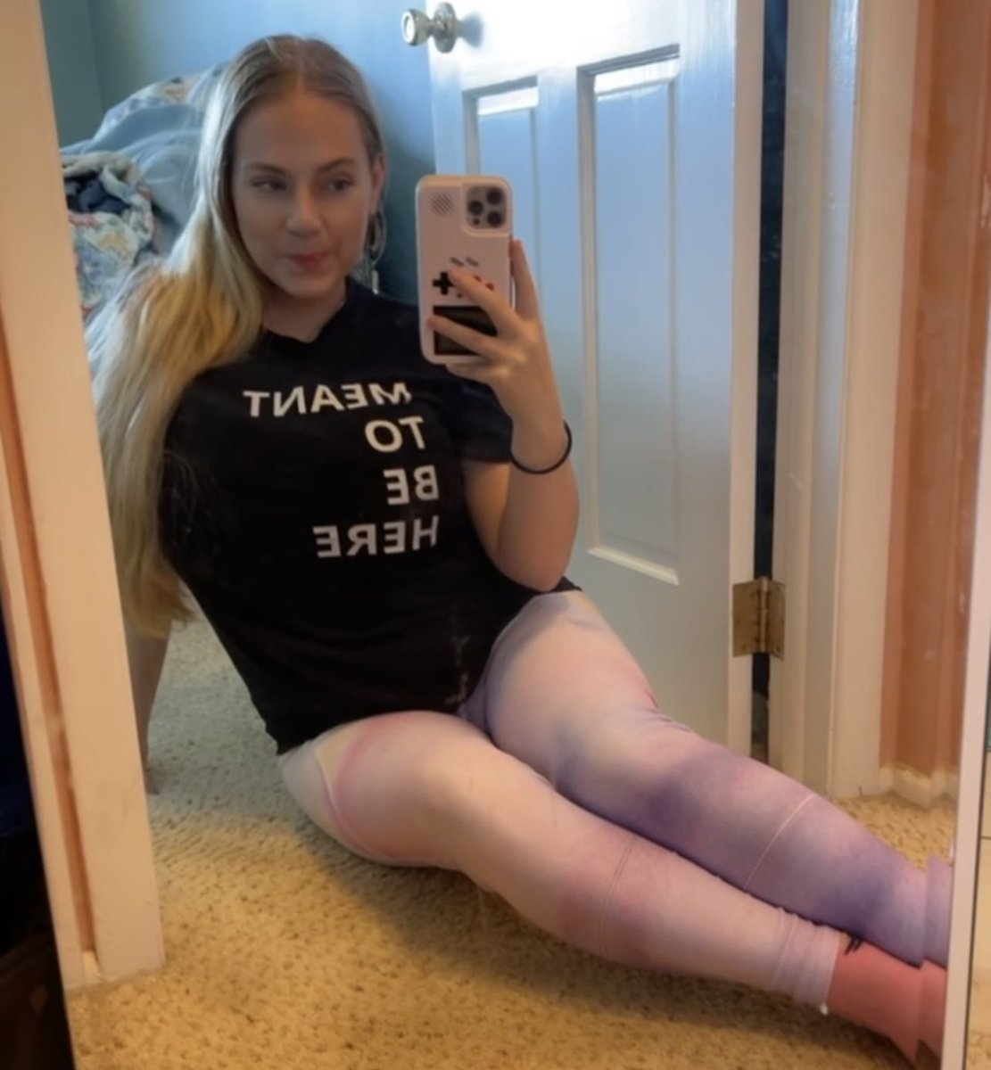 “Meant to be here” t-shirt in honor of #suicideprevention 💕 we are all meant to be here 💜

Rainbow yoga pants 🌸

Both from <a href="/EquanimityBrand/">KAST Besties Bookclub & Boutique</a> 

Free shipping for October with code “spookyseason” at checkout 🎃