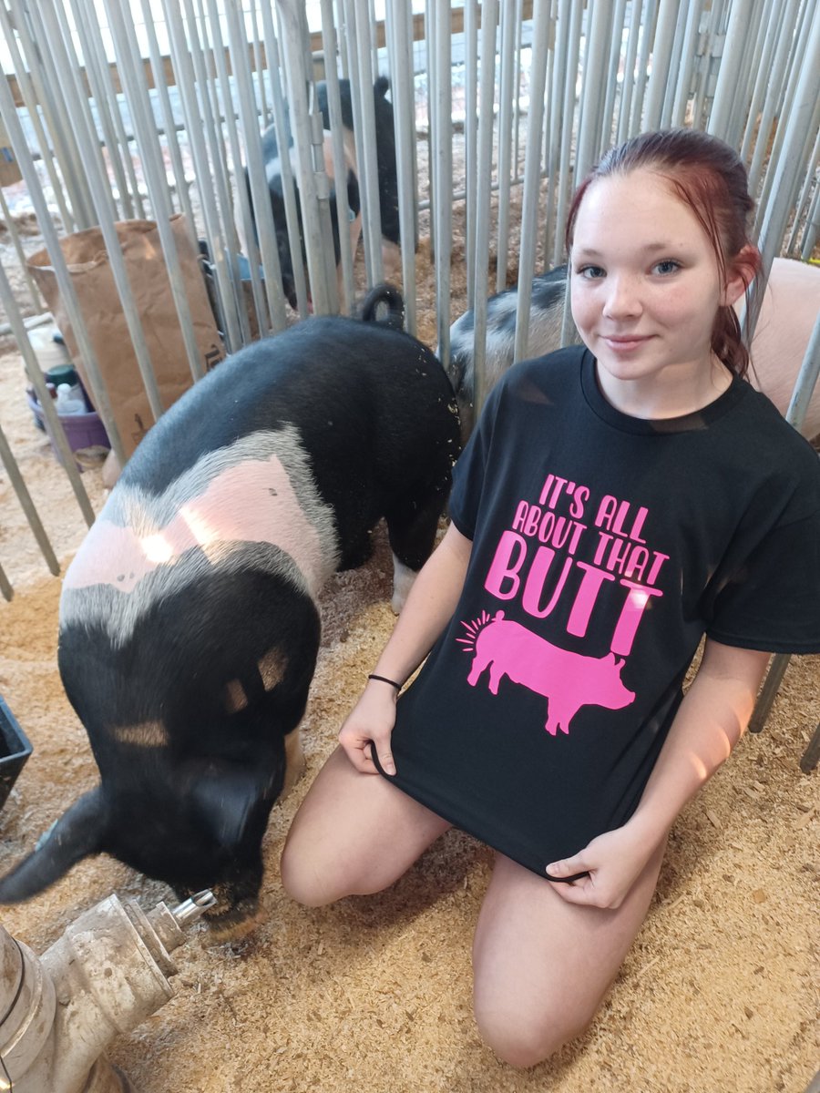 Amanda14905320's tweet photo. Fair shirts I had made for my show girl. https://t.co/YvR1O9QgWc