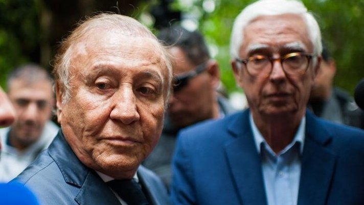 ¿Será que <a href="/JERobledo/">Jorge Enrique Robledo Senado #10 Ahora Colombia</a> vuelve a apoyar a Rodolfo Hernández, esta vez para la gobernación de Santander? ¿Será capaz de caer tan bajo? 🤮

#ProfeFerleyGobernador