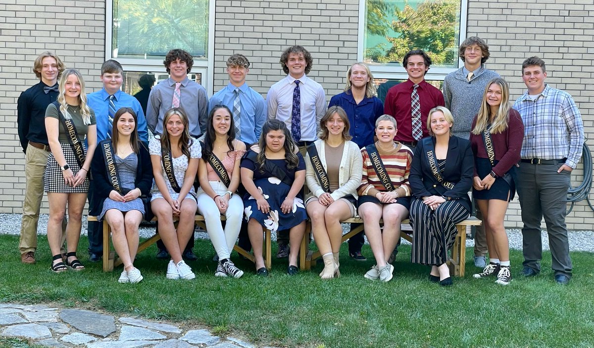 evglocalschools's tweet photo. Happy Evergreen Homecoming! 
Congratulations Homecoming Court and to Lucy Serna and Conner Hewson who were named Homecoming Queen &amp; King! https://t.co/CtKbLYzqHi