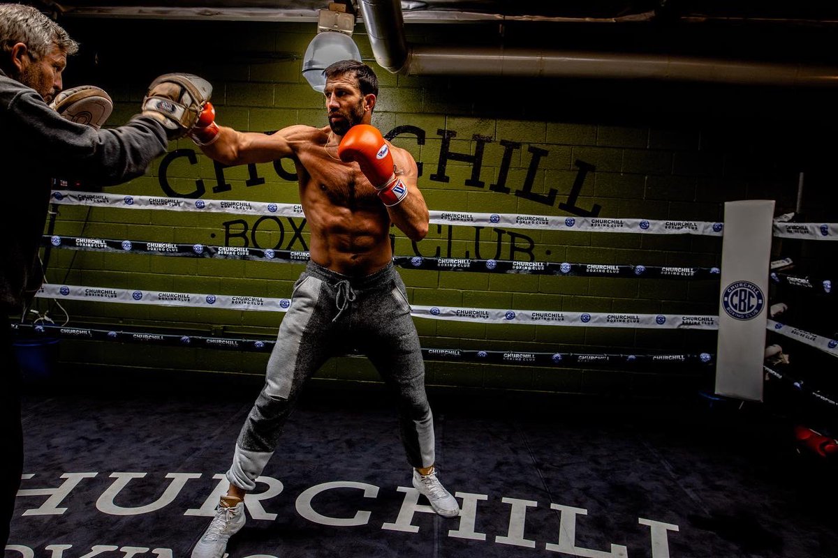 Our motivation to not hit the snooze button before the gym 😎 <a href="/lukerockhold/">Luke Rockhold</a>
