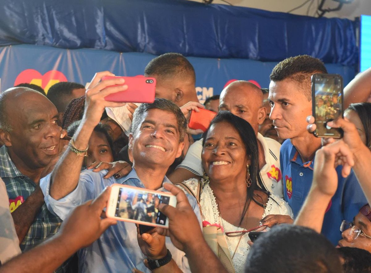 acmnetoba's tweet photo. Mais um dia histórico na nossa caminhada por uma Bahia melhor: lideranças de todo o estado reafirmam o apoio ao nosso projeto, que pretende devolver ao povo baiano a perspectiva de um novo futuro. Vamos juntos com #ACMNeto44 pra fazer a mudança que a gente precisa. https://t.co/kxeBepX64j