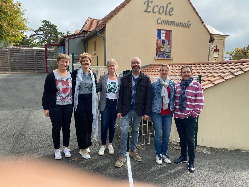 #ErasmusPlus  #ConsorcioNESTT L'école de #SaintAndré #Sarlat #França, obri un món de possibilitats amb el seu estil de vida rural, dins del bosc,amb diversitat de fauna i flora. <a href="/GVAeducacio/">GVA Educació</a> <a href="/GVA_Cefire/">Formació, Innovació i Recursos per al Professorat</a> <a href="/sepiegob/">SEPIE</a> #CEFIREambitPLG #CEFIREXàtiva <a href="/Socmarin/">Manolo Marin</a> @AndreuColomer <a href="/Nuriapes1/">Núria Pérez Estruch</a>