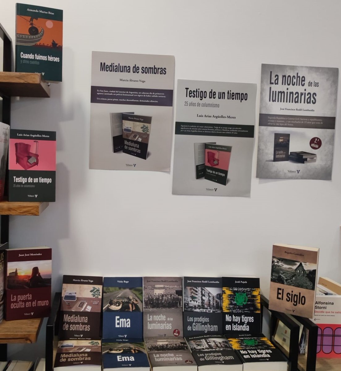 Un honor que la prestigiosa librería @OdiseaMadrid22 haya incluido en su fondo una selección de nuestro catálogo.
#librerías #libreríasdemadrid #odiseaespaciocultural #velascoediciones