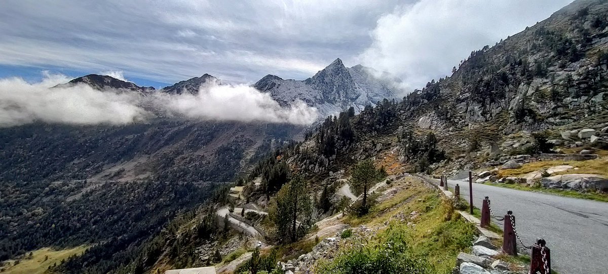 MattBrouns's tweet photo. I’m asking those who love the outdoors to post a picture. A picture that YOU took. Just a picture. No description. The goal is to regain peace harmony without negativity. Please copy the text,put a picture on YOUR page,and let's look at these beautiful pictures. @JackParryJones2 https://t.co/IJgRyDS3sC