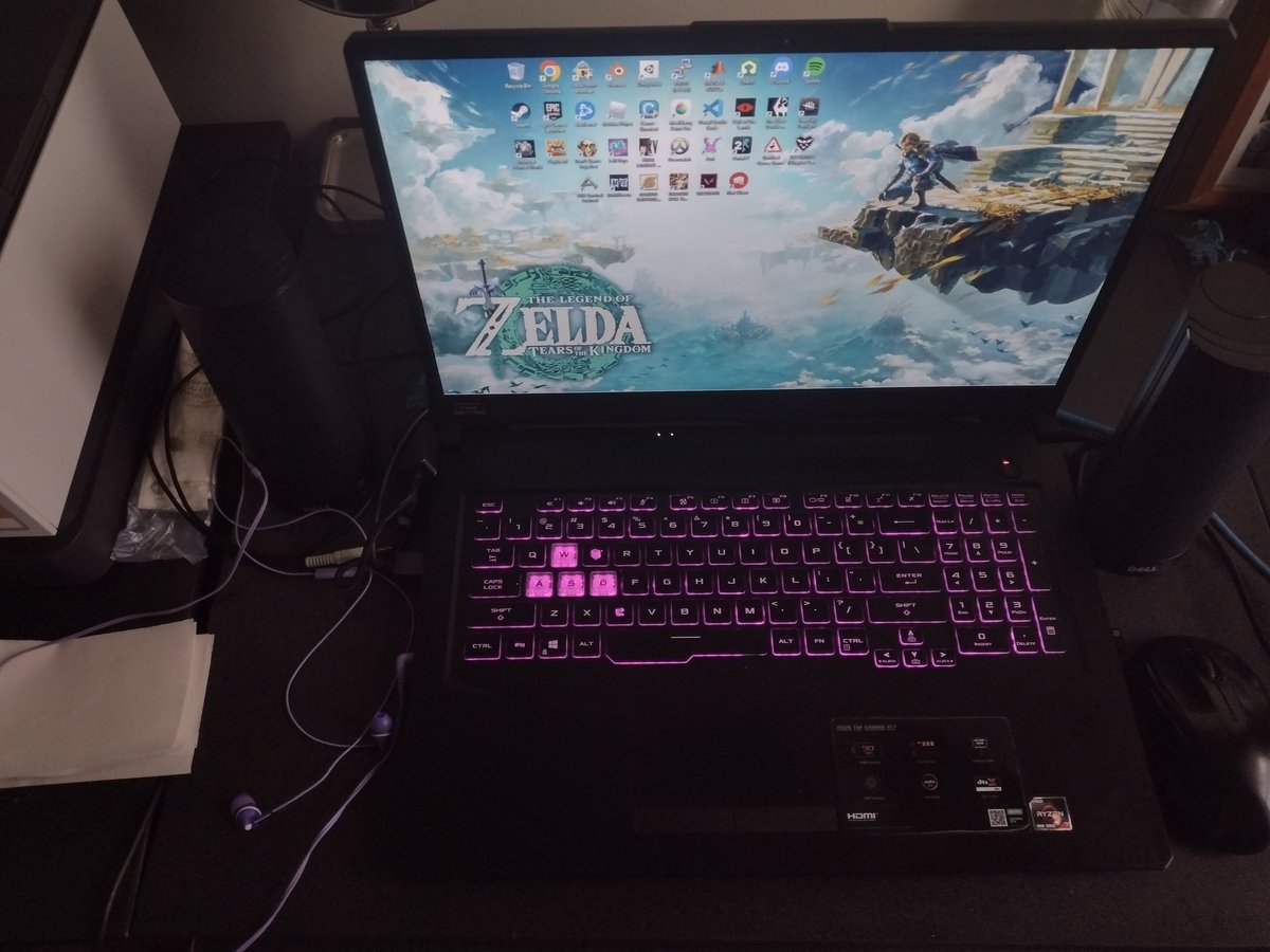 rai40556's tweet photo. @PointCrow @shure #collegecore https://t.co/ctELJJokjM