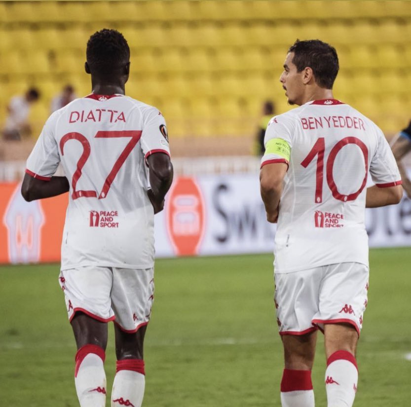 13footballC's tweet photo. 📸 Krepin Diatta x Wissam Ben Yedder
#UEL #ASMTS https://t.co/jEhrEEyRAZ
