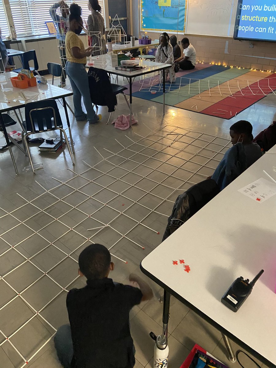 HalsteadAcademy's tweet photo. What a week! We were so lucky to have @futuremakerkids come to Halstead and learn with our students!! Our kiddos LOVED their experience ๐๐ค #HalsteadProud https://t.co/UzxV9NTZJZ