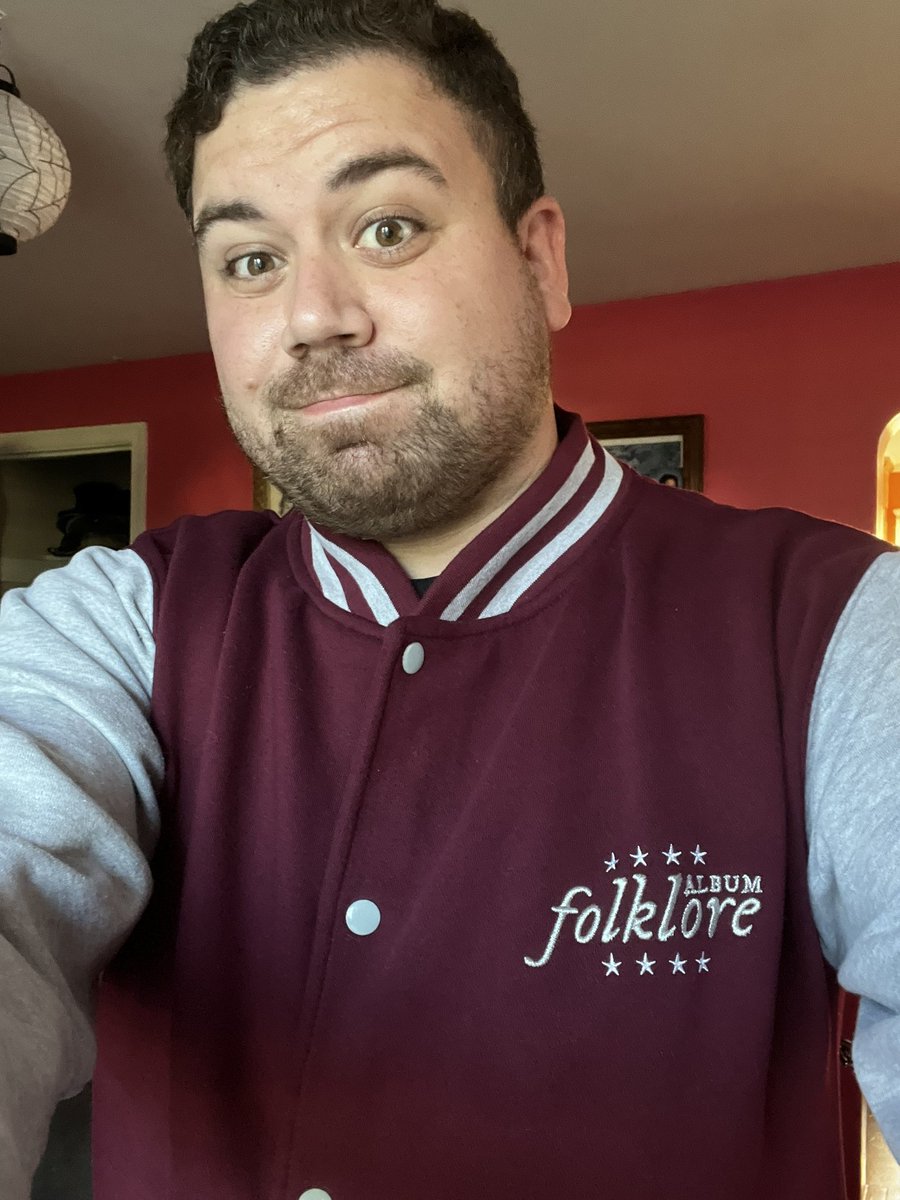 swiftiegaymer's tweet photo. Oh don’t mind me, just rocking my #FolkloreAlbum jacket!!  #Swiftie #SeniorSwiftie @taylorswift13 do you like??? https://t.co/cb1nGUMSrw