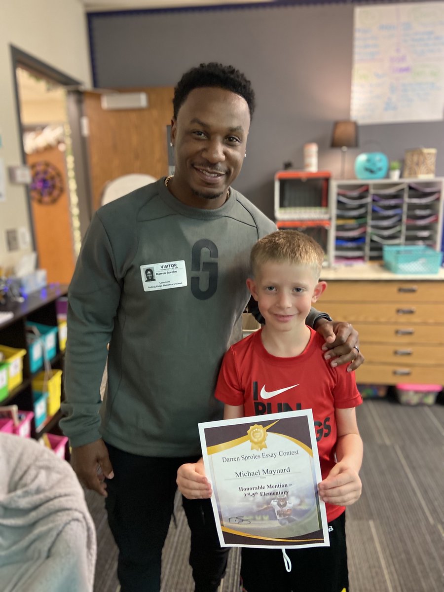 RocketsRR's tweet photo. Today second and third graders had a visit from @DarrenSproles to recognize two of our Rockets who received honorable mentions for their essays submitted to the Darren Sproles essay contest! We are so proud of our students and their hard work! 🚀❤️💙 https://t.co/0Ic9TTkSpm