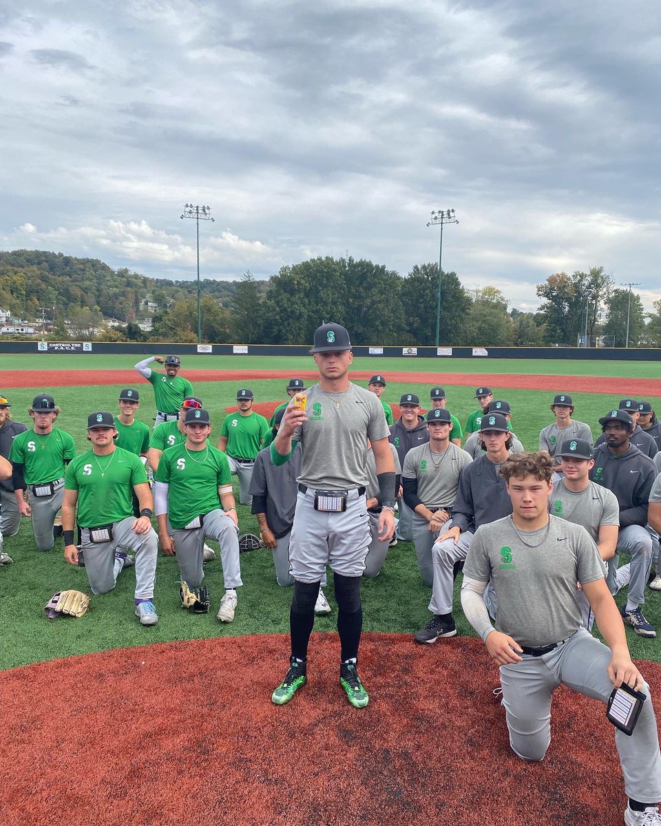 SalemBSBL's tweet photo. 🧃 Winners:
@collinccurry
Hayes Lightsey
Ethan Krakowski
Tyler Gump https://t.co/44dw6sazdG