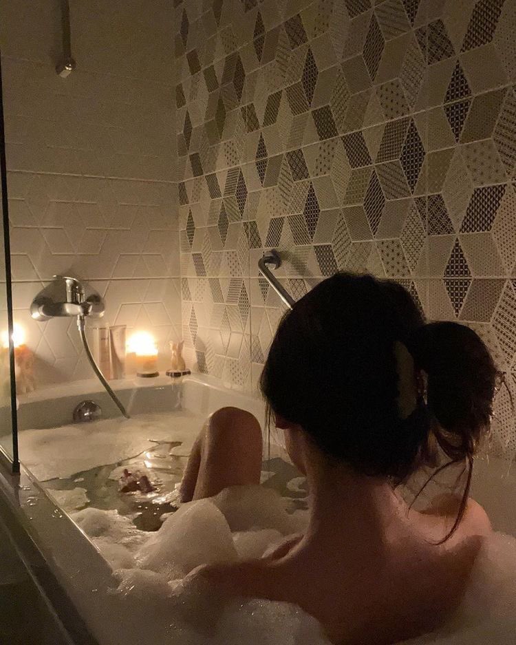 Llvlooney's tweet photo. a 🧵 on how to like exercising 

edtwt ricecaketwt thinspo thread https://t.co/EchEzOkIPj