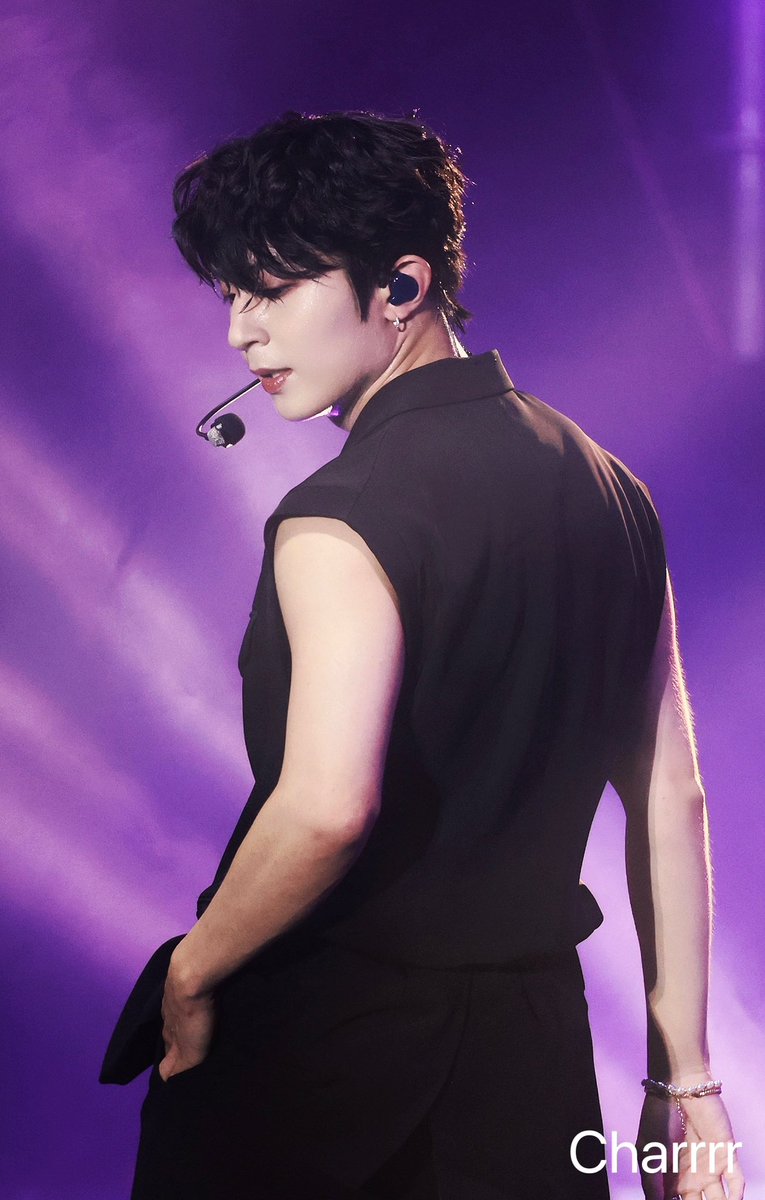 Charrrr999's tweet image. 221001 INK 레카 Y

😍😍😍

#골든차일드   #GoldenChild   
#Y #최성윤 #성윤 #와이