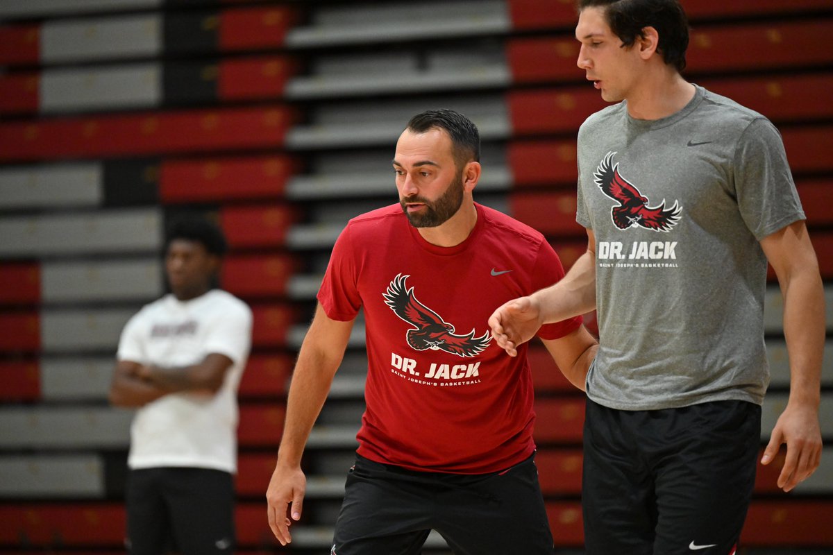SJUHawks_MBB's tweet photo. Happy #NationalCoachesDay to our entire staff ‼️⚔️ https://t.co/Ai0lfReUlI