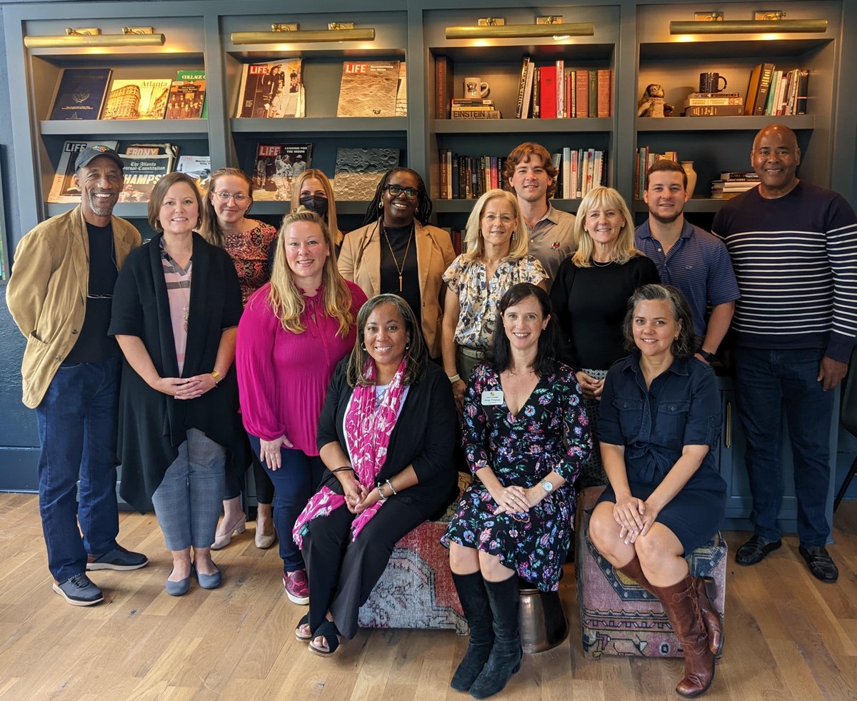 #FlashbackFriday ⚡️
It was a privilege to meet the folks from the Zeist Foundation last Friday! We enjoyed having the opportunity to discuss our programming and future goals. 

#outofhandatl #arts4change #arts4action #Atlanta