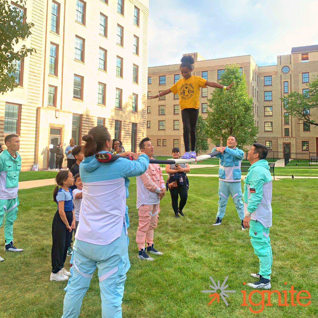ignite_promise's tweet photo. We were so excited to welcome @UniverSoulCirc to take over the Rosenwald courtyard yesterday! In partnership with @SocialWorks and @ChiUrbanLeague, we hosted this sneak peek event with dozens of performers, welcoming local families and community leaders #IgniteChicago https://t.co/pwe0wvpTYI