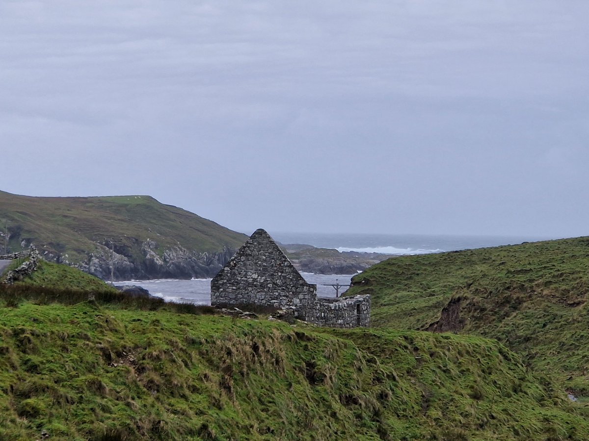 sidbart's tweet image. Kilchiaron Chapel - 13th century   - Islay