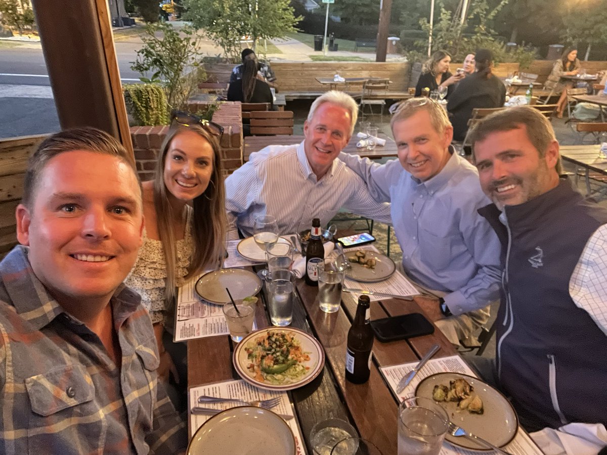 sethjwyatt's tweet photo. Dinner with Moen last night. https://t.co/8u5qOtOixk