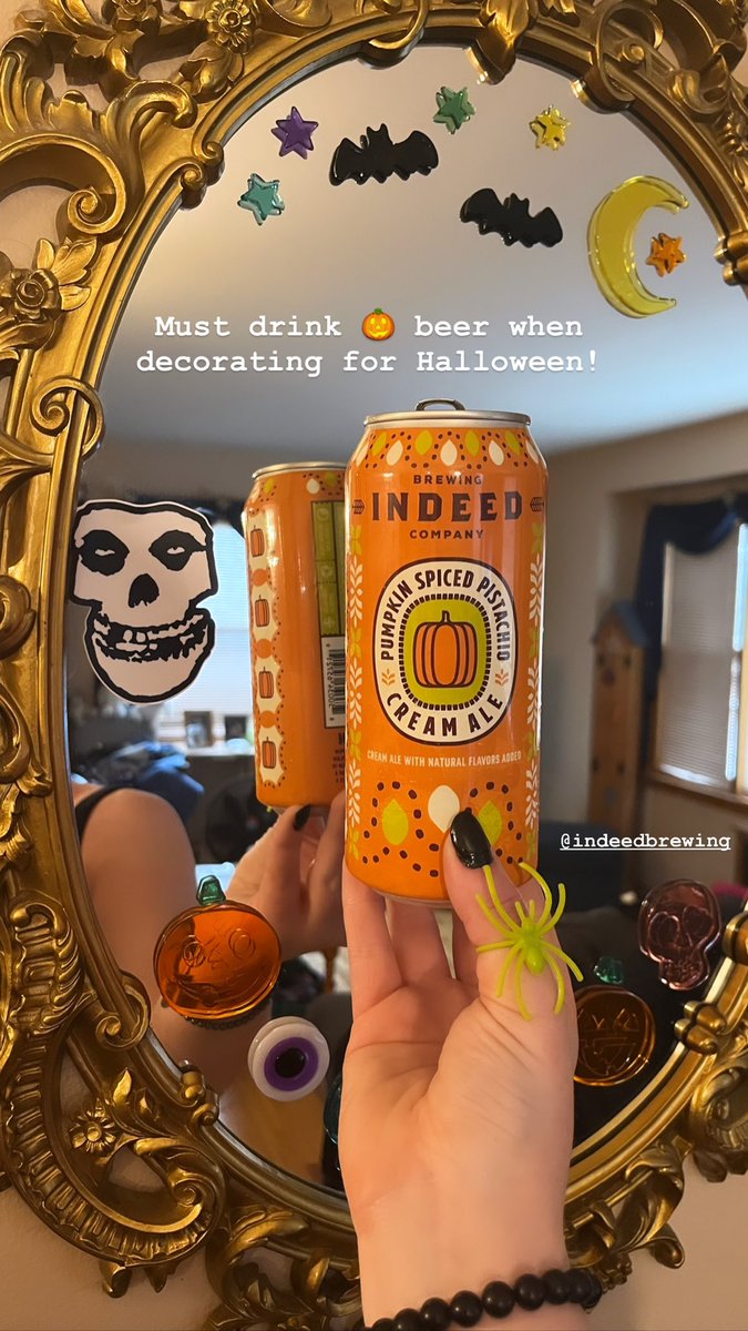 Must drink 🎃 beer whilst decorating for #Halloween! @indeedbrewing