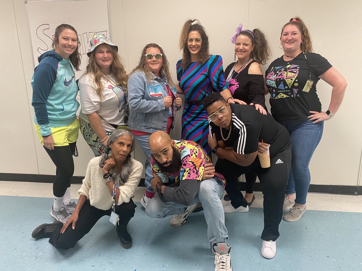 Math Squad 💙s the 80s #OMHSSpiritWeek <a href="/OldMillHSAACPS/">OldMillHS-AACPS</a>