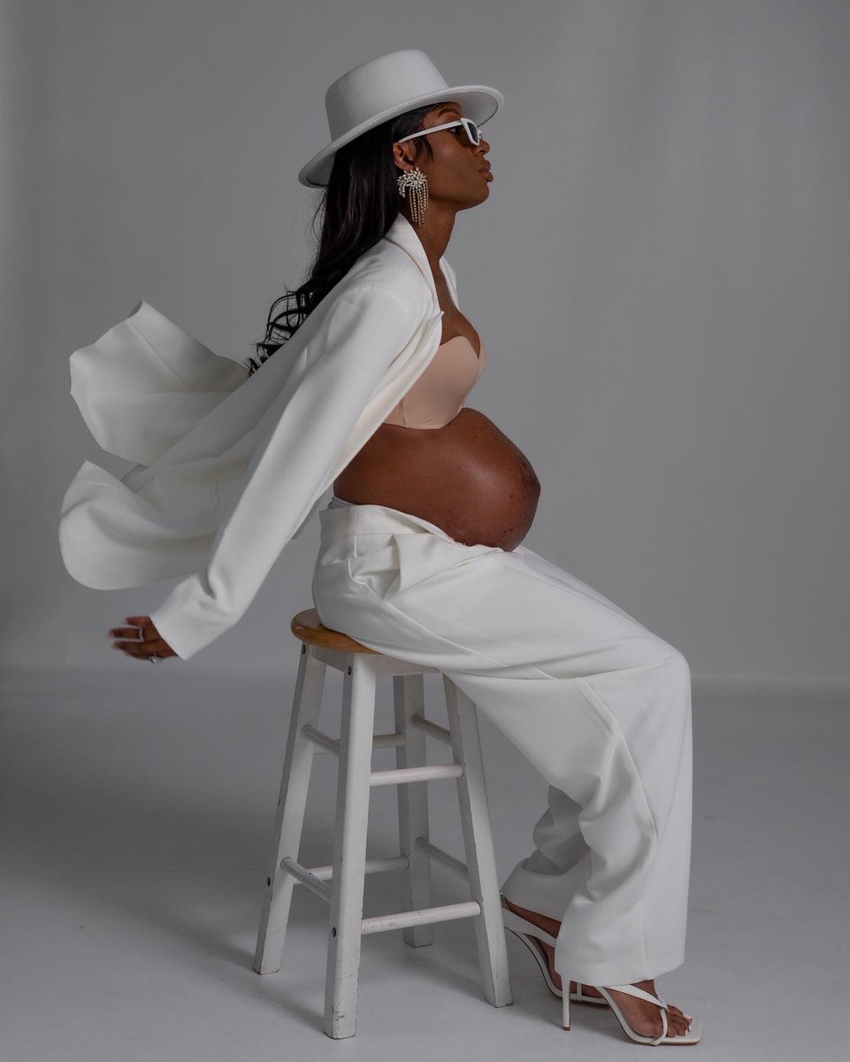 Not your average Maternity Shoot🤩
