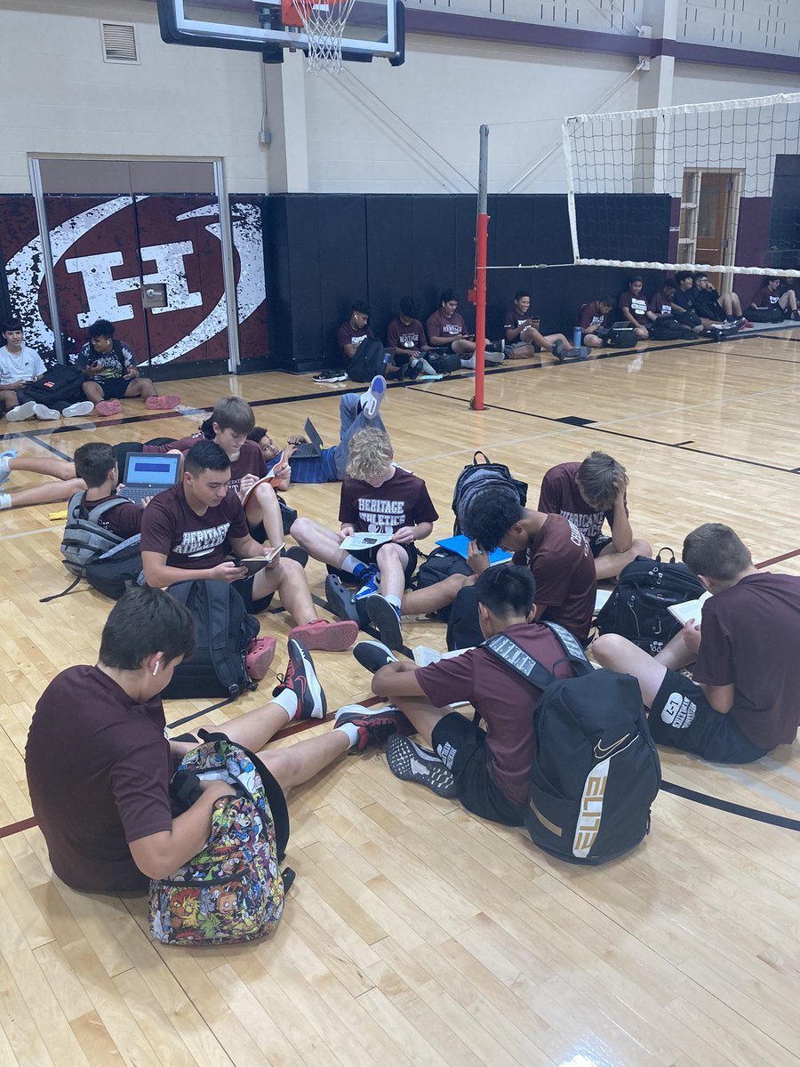 mrmorales137's tweet photo. STUDENT before athlete!  If you are hooting with the owls then you are not soaring with the eagles!  Let’s go CANES!  📖📚📓@HMSHurricanes @ECISDtweets @_ECAthletics @ArriolaSuzette @joehubb74 https://t.co/NZozEnjdPE