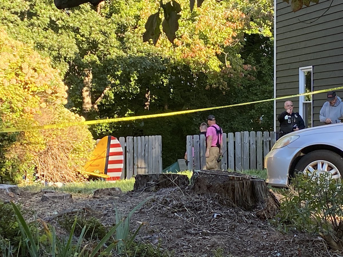 gracesholland's tweet photo. Greensboro Fire confirms a small plane crashed in a Greensboro neighborhood this afternoon. It hit a home, breaking a window and damaging some siding. Firefighters say no one was home at the time @WFMY https://t.co/ESpGh6M20d