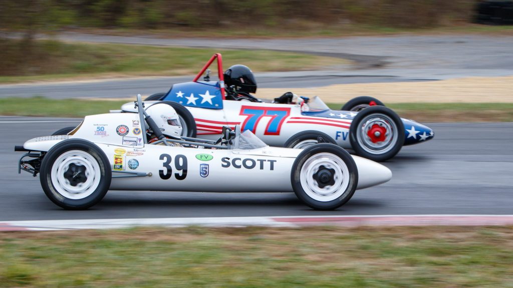Flyin18T's tweet photo. #VintageRacing #VSCDA Sept. date finalized for 2023 VSCDA “60 Years of Vee” celebration https://t.co/Trrb8Su4A4 https://t.co/rh1j4xbIPO
